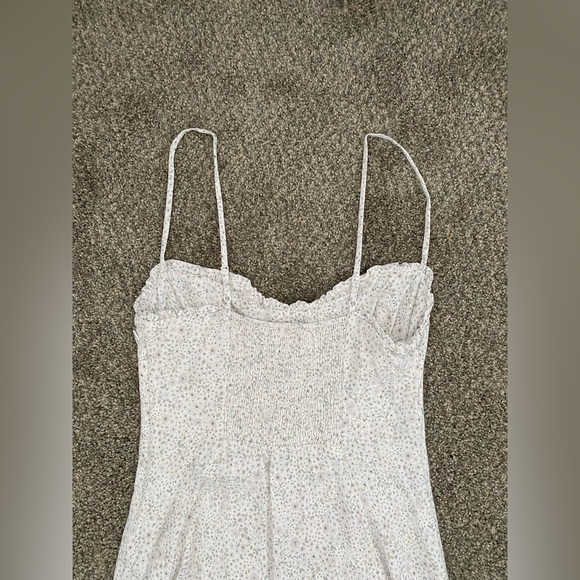 Aritzia Broadway Midi Dress - Picture 4 of 7